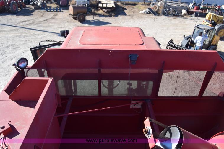 image for item BK9844 1991 Case IH 1680 Axial-Flow combine