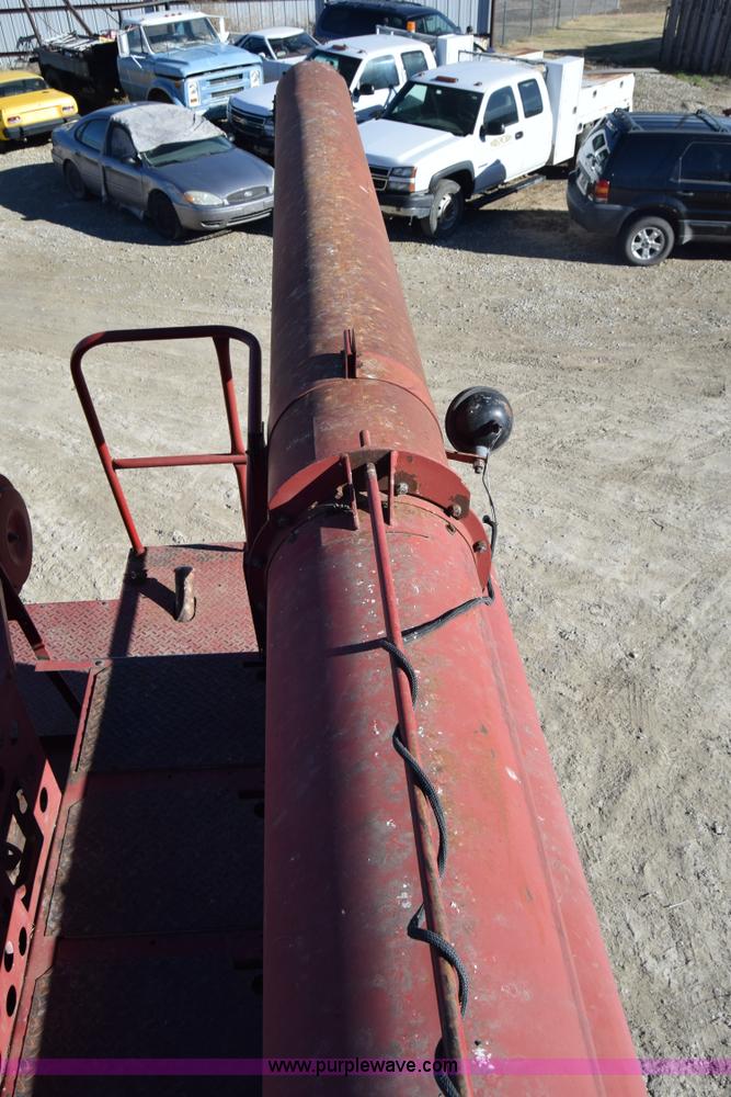 image for item BK9844 1991 Case IH 1680 Axial-Flow combine