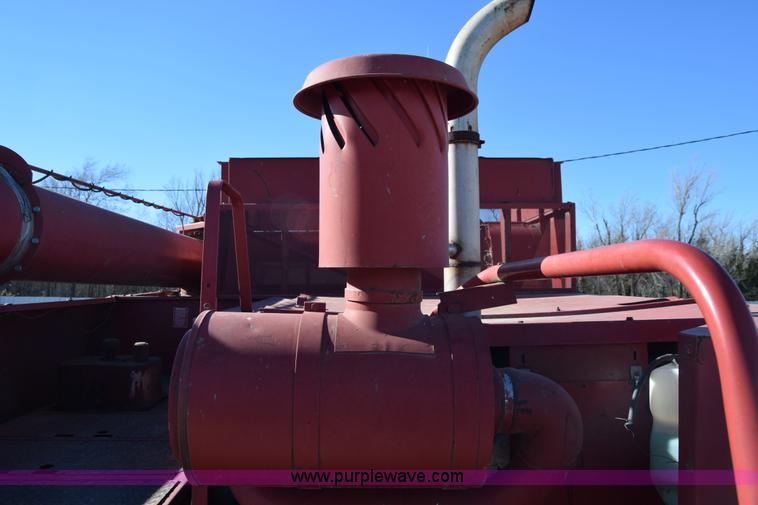 image for item BK9844 1991 Case IH 1680 Axial-Flow combine