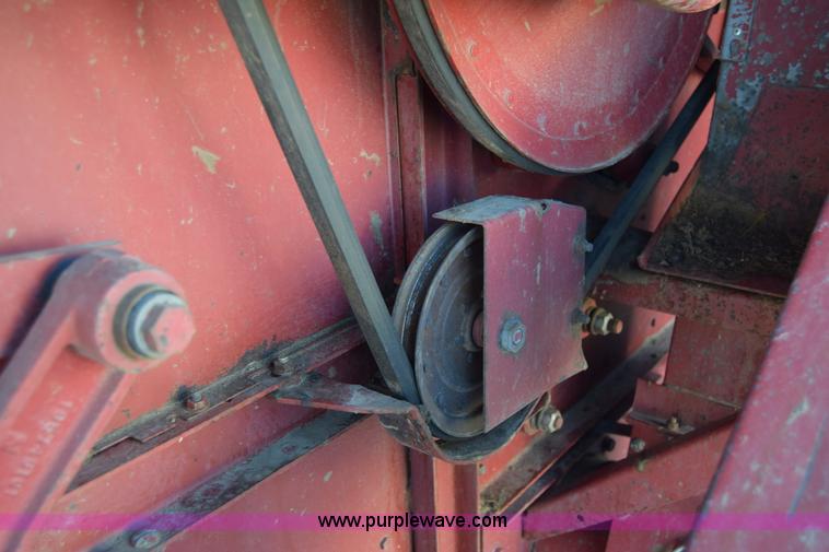 image for item BK9844 1991 Case IH 1680 Axial-Flow combine