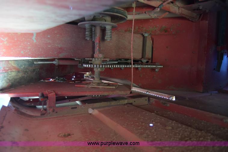 image for item BK9844 1991 Case IH 1680 Axial-Flow combine