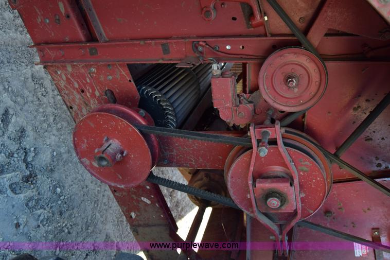 image for item BK9844 1991 Case IH 1680 Axial-Flow combine