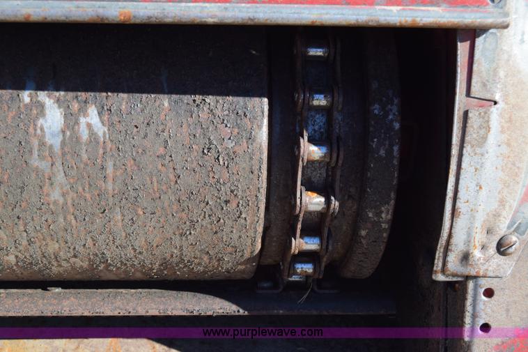 image for item BK9844 1991 Case IH 1680 Axial-Flow combine