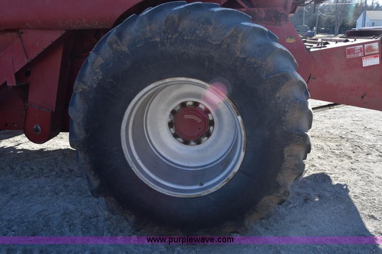 image for item BK9844 1991 Case IH 1680 Axial-Flow combine