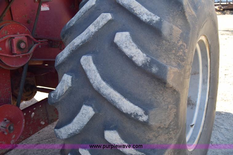 image for item BK9844 1991 Case IH 1680 Axial-Flow combine