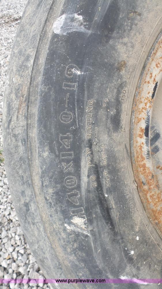 image for item BL9301 (2) H40x14.0-19 airplane tires and wheels