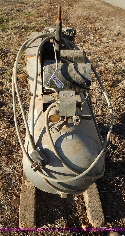 image for item BN9069 1975 National air compressor