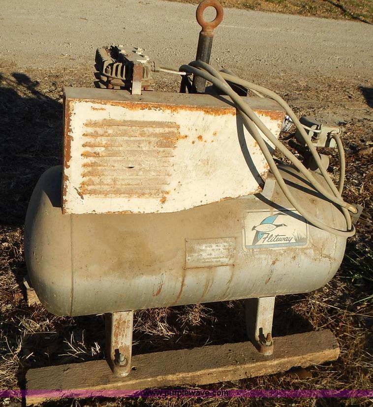 image for item BN9069 1975 National air compressor