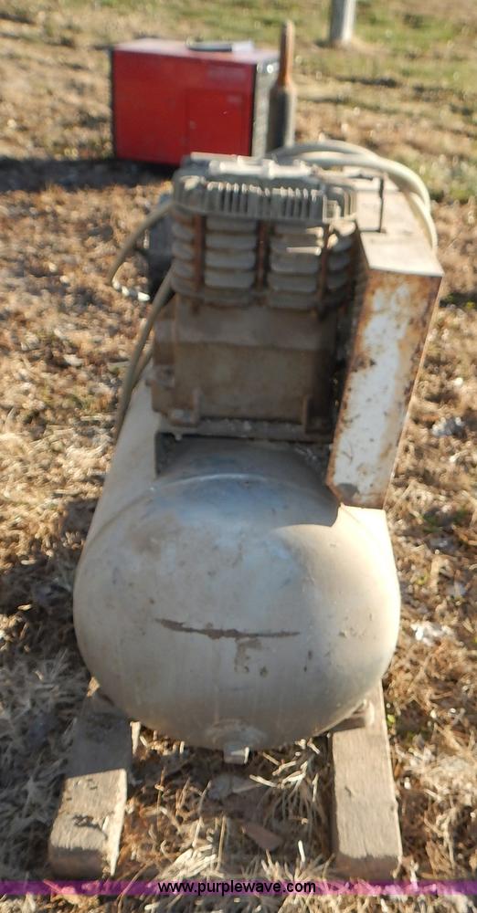 image for item BN9069 1975 National air compressor