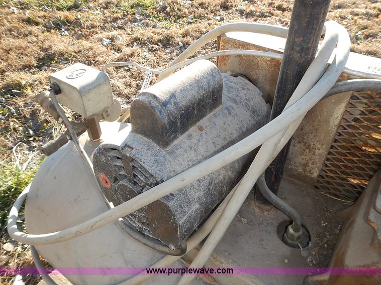 image for item BN9069 1975 National air compressor