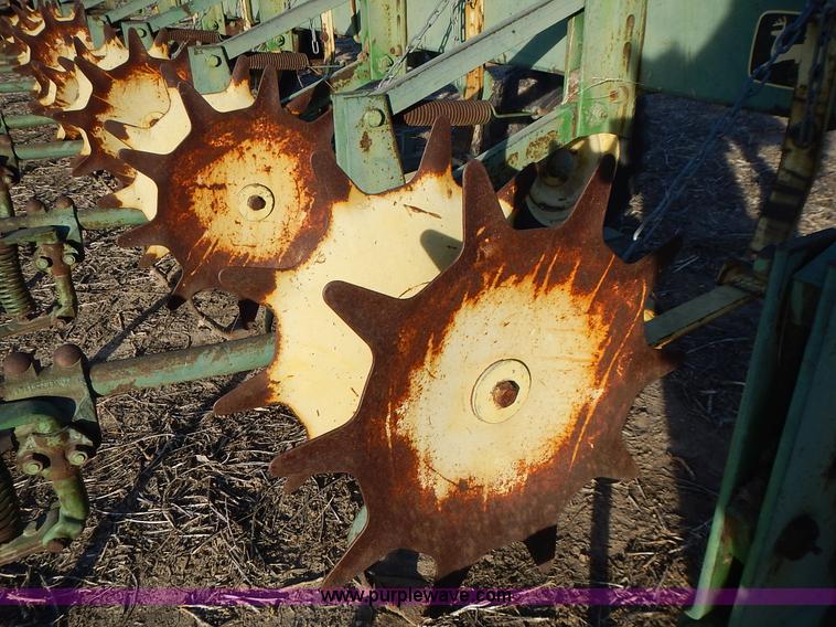 image for item BN9074 John Deere RM cultivator