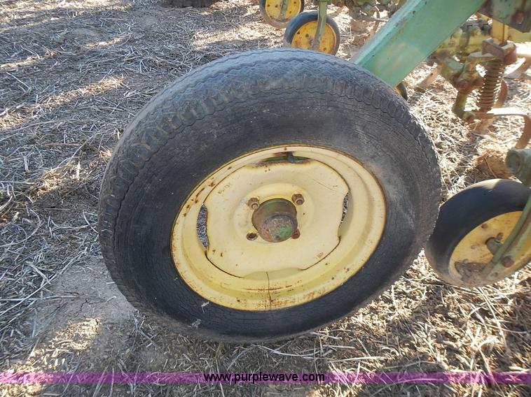 image for item BN9074 John Deere RM cultivator