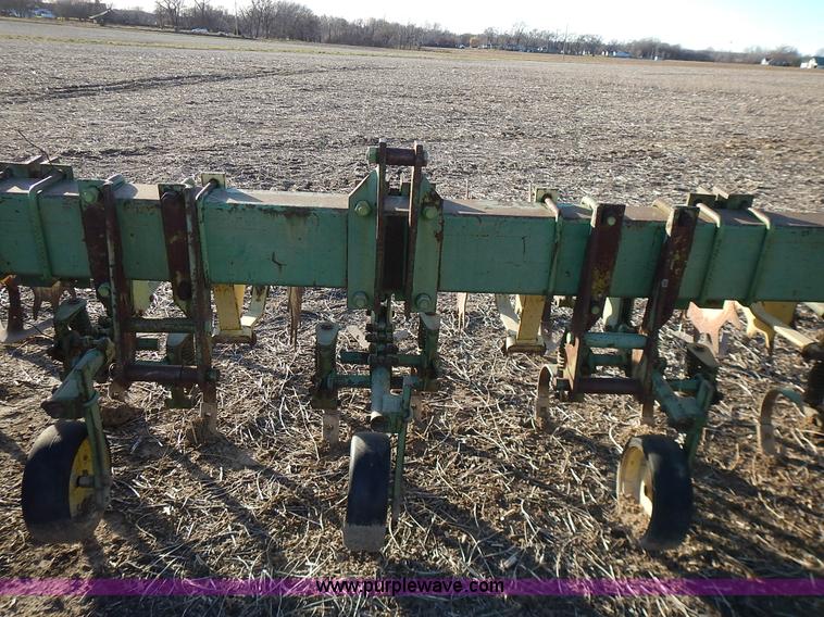 image for item BN9074 John Deere RM cultivator
