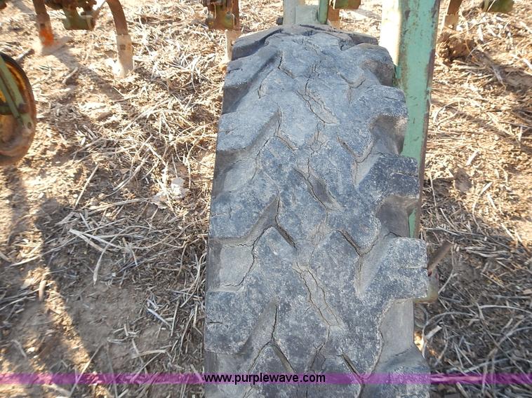 image for item BN9074 John Deere RM cultivator