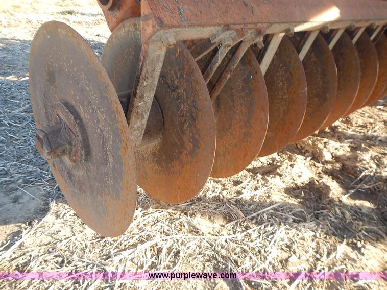 image for item BN9075 Glencoe soil saver chisel plow