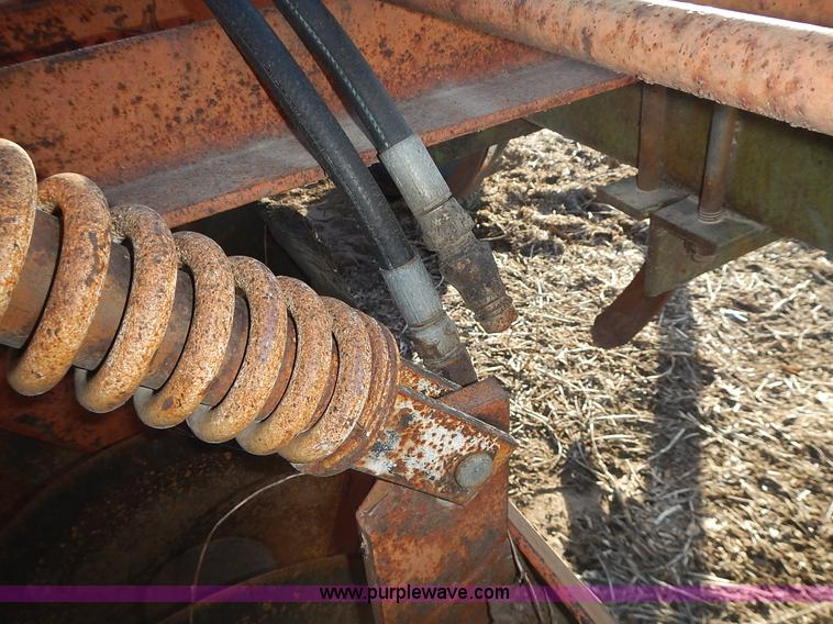 image for item BN9075 Glencoe soil saver chisel plow