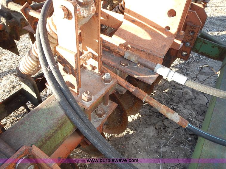 image for item BN9075 Glencoe soil saver chisel plow