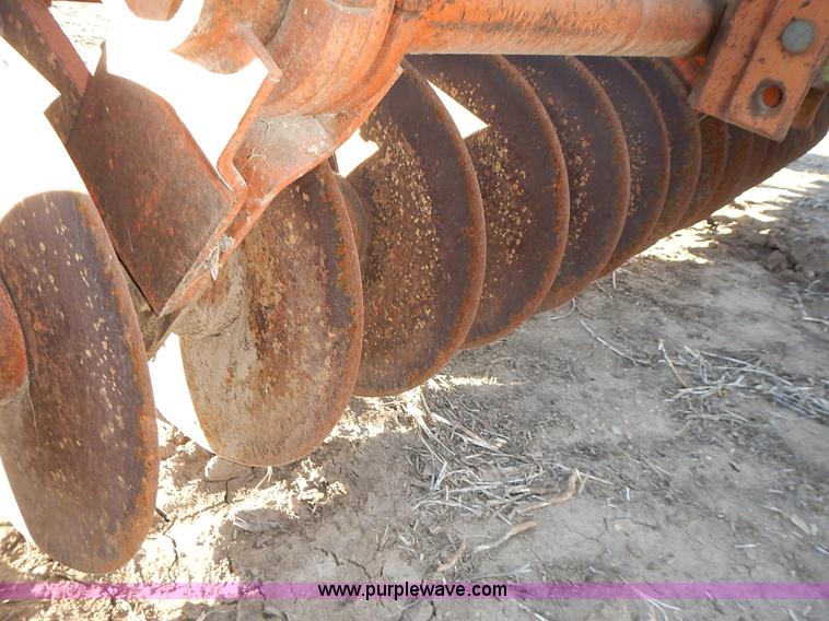 image for item BN9075 Glencoe soil saver chisel plow