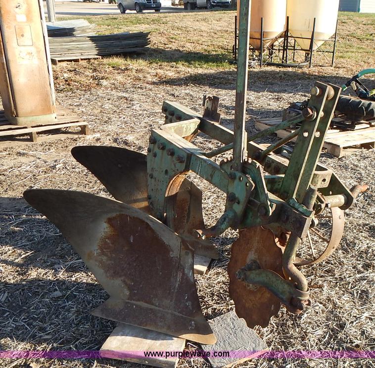 image for item BN9076 John Deere two bottom plow