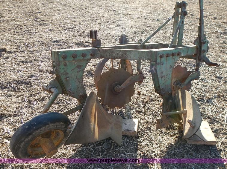 image for item BN9076 John Deere two bottom plow
