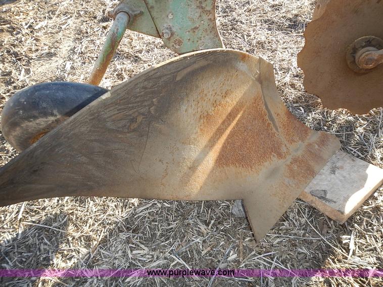 image for item BN9076 John Deere two bottom plow