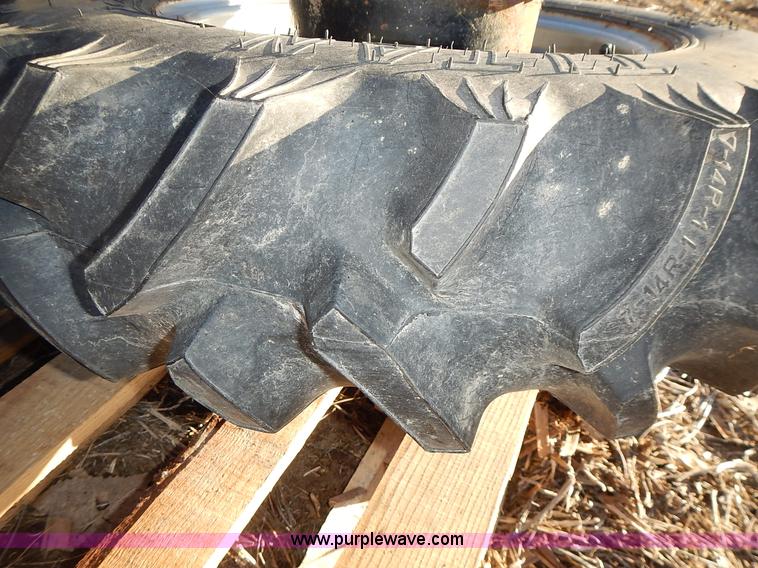 image for item BN9077 Assorted applicator equipment