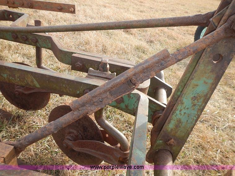 image for item BN9084 John Deere plow