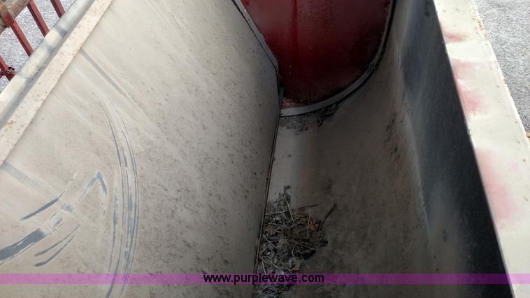 image for item BR9400 Poli Tron calf feeder