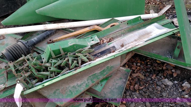 image for item BR9405 Assorted John Deere header parts