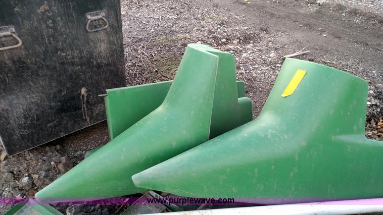 image for item BR9405 Assorted John Deere header parts