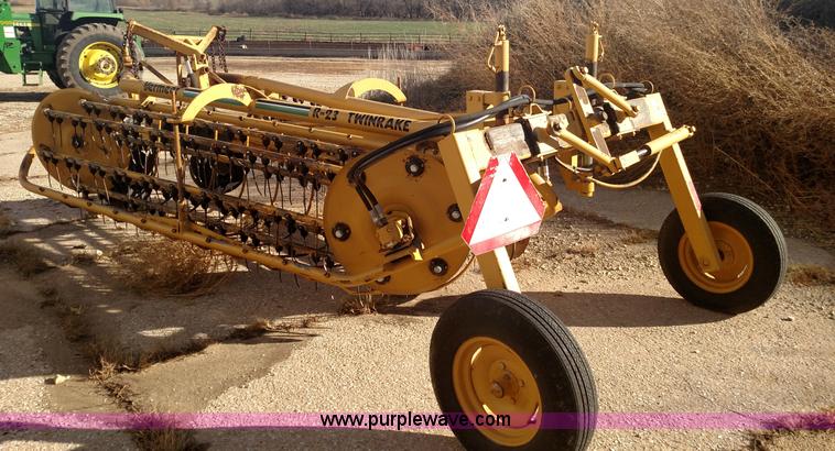 image for item BR9420 Vermeer R23 twin hay rake