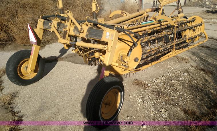 image for item BR9420 Vermeer R23 twin hay rake