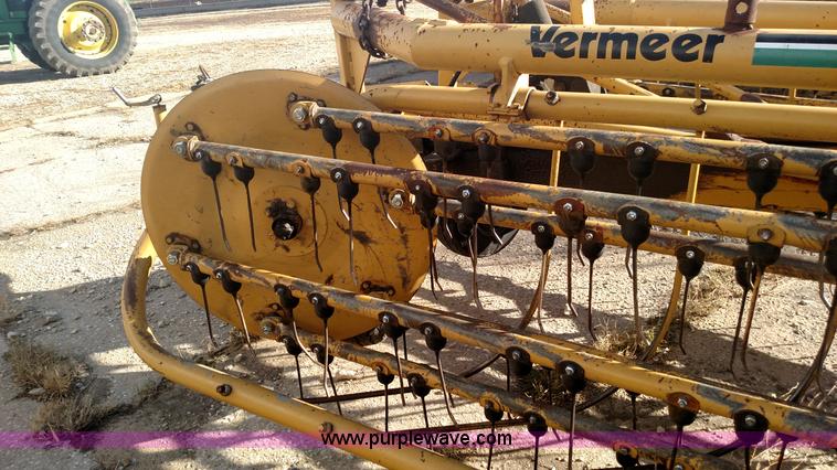 image for item BR9420 Vermeer R23 twin hay rake
