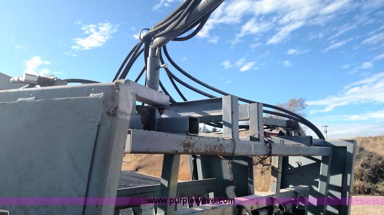 image for item BR9421 Shop built cattle squeeze chute