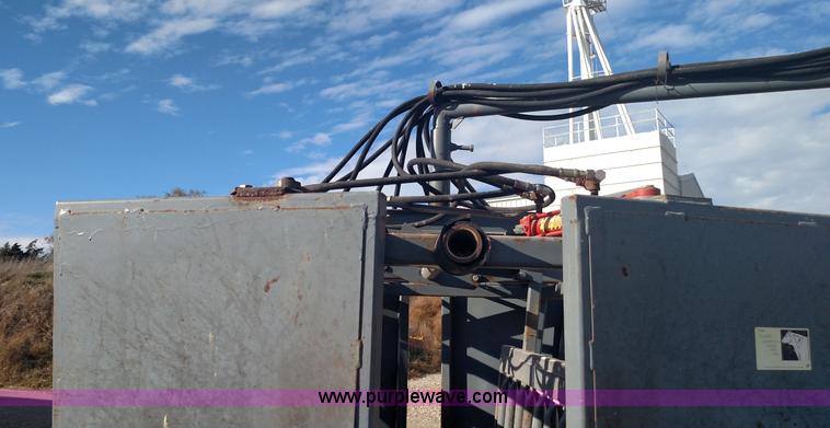 image for item BR9421 Shop built cattle squeeze chute