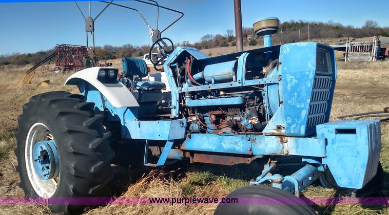image for item BR9432 Ford 8000 tractor