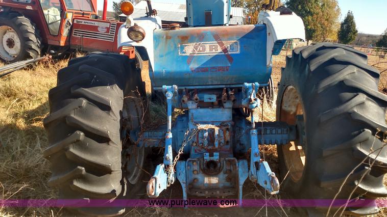 image for item BR9432 Ford 8000 tractor