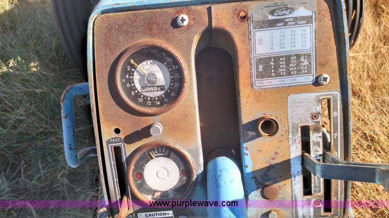 image for item BR9432 Ford 8000 tractor