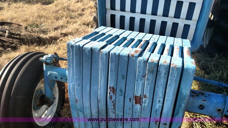 image for item BR9432 Ford 8000 tractor