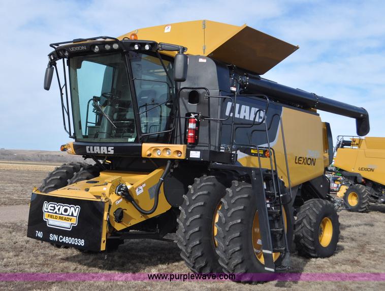 image for item G7073 2012 Lexion Claas 740 combine