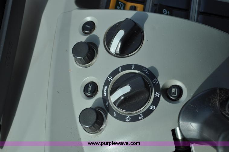 image for item G7073 2012 Lexion Claas 740 combine