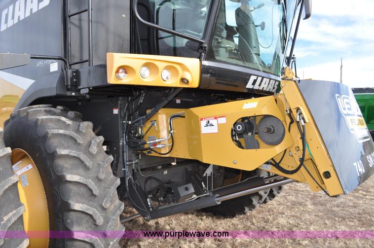 image for item G7073 2012 Lexion Claas 740 combine