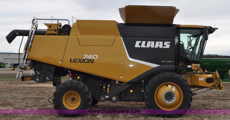 image for item G7074 2012 Lexion Claas 740 combine