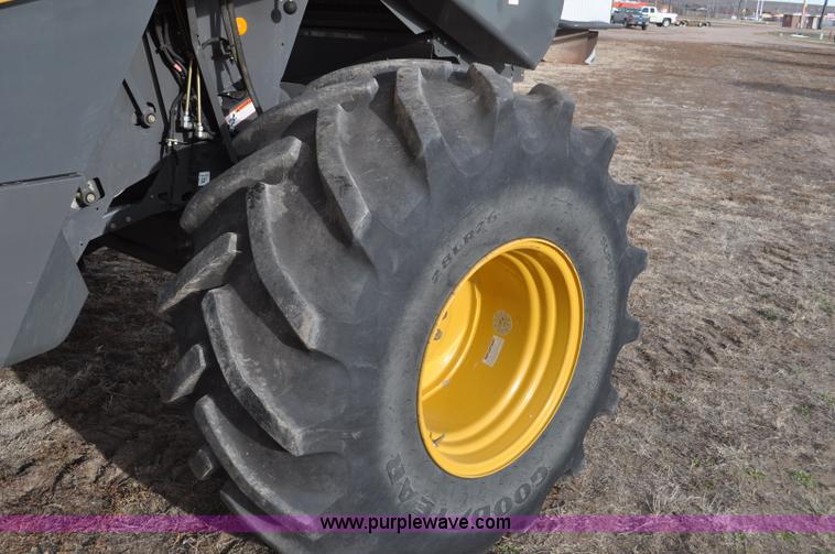 image for item G7075 2010 Lexion Claas 570R combine