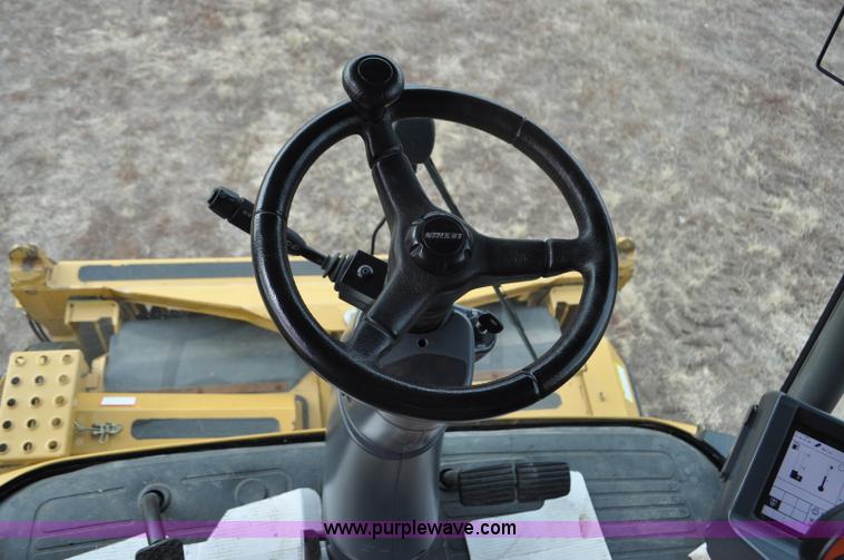 image for item G7075 2010 Lexion Claas 570R combine