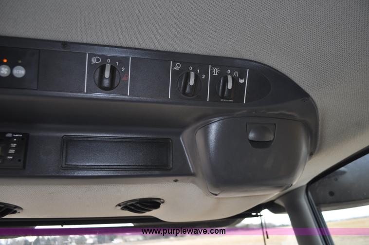 image for item G7075 2010 Lexion Claas 570R combine