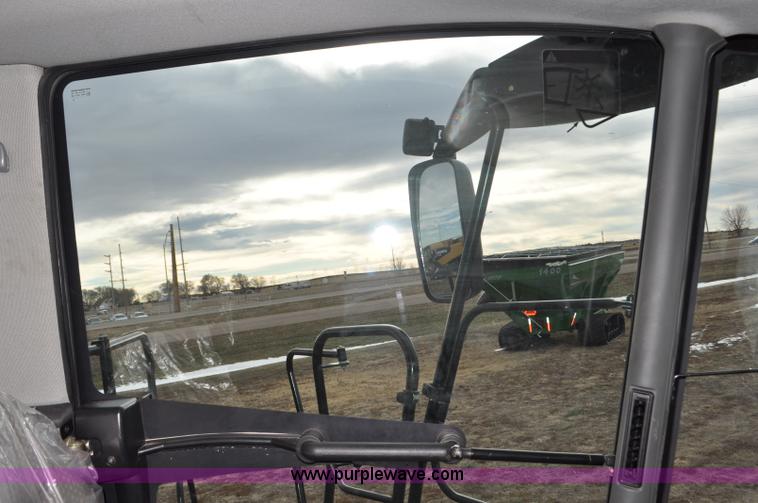 image for item G7075 2010 Lexion Claas 570R combine