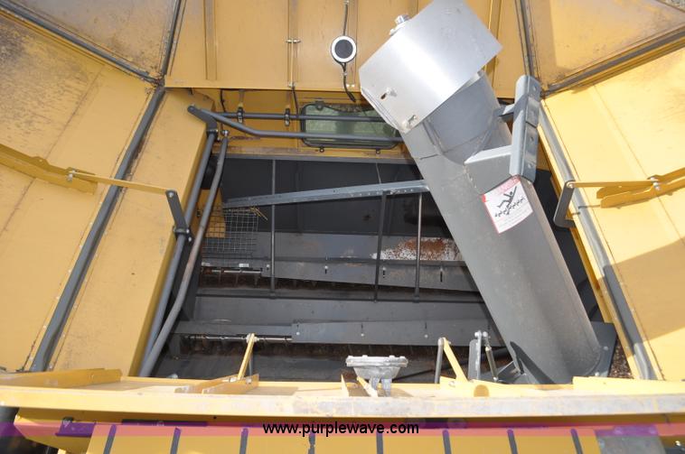 image for item G7075 2010 Lexion Claas 570R combine