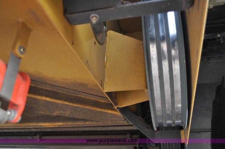 image for item G7075 2010 Lexion Claas 570R combine