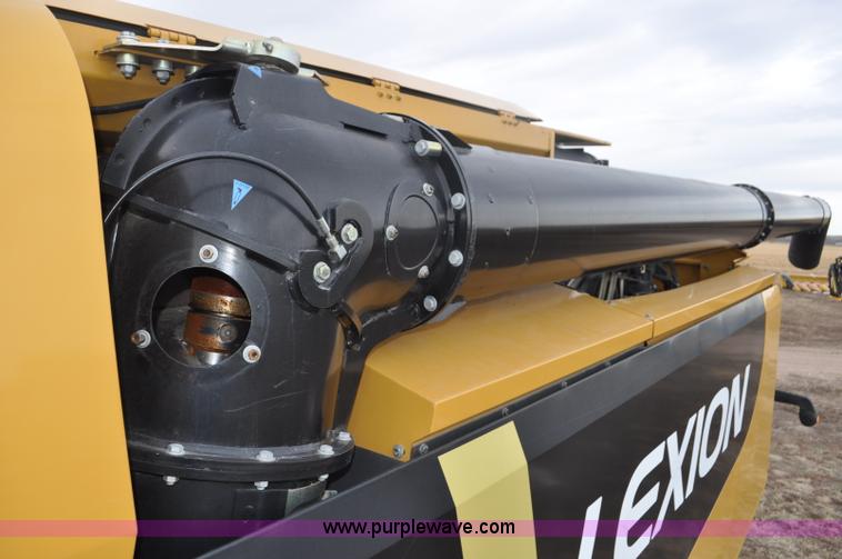 image for item G7075 2010 Lexion Claas 570R combine